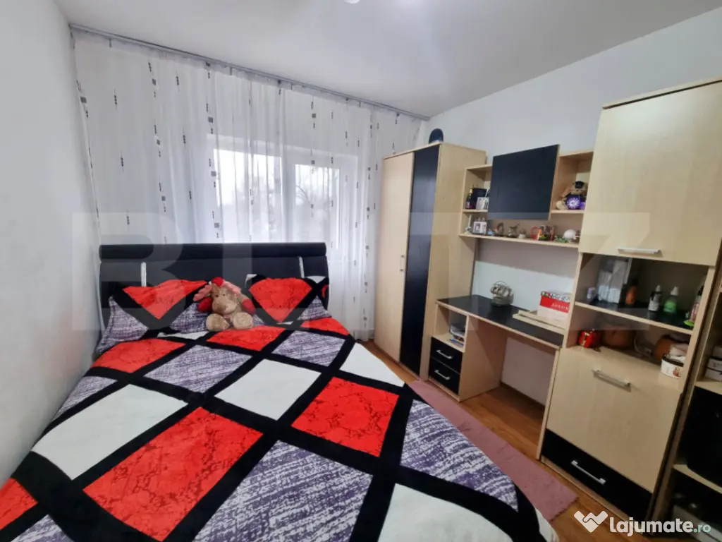 Apartament 4 camere, 90mp, decomandat, Lunca Cetatuii 