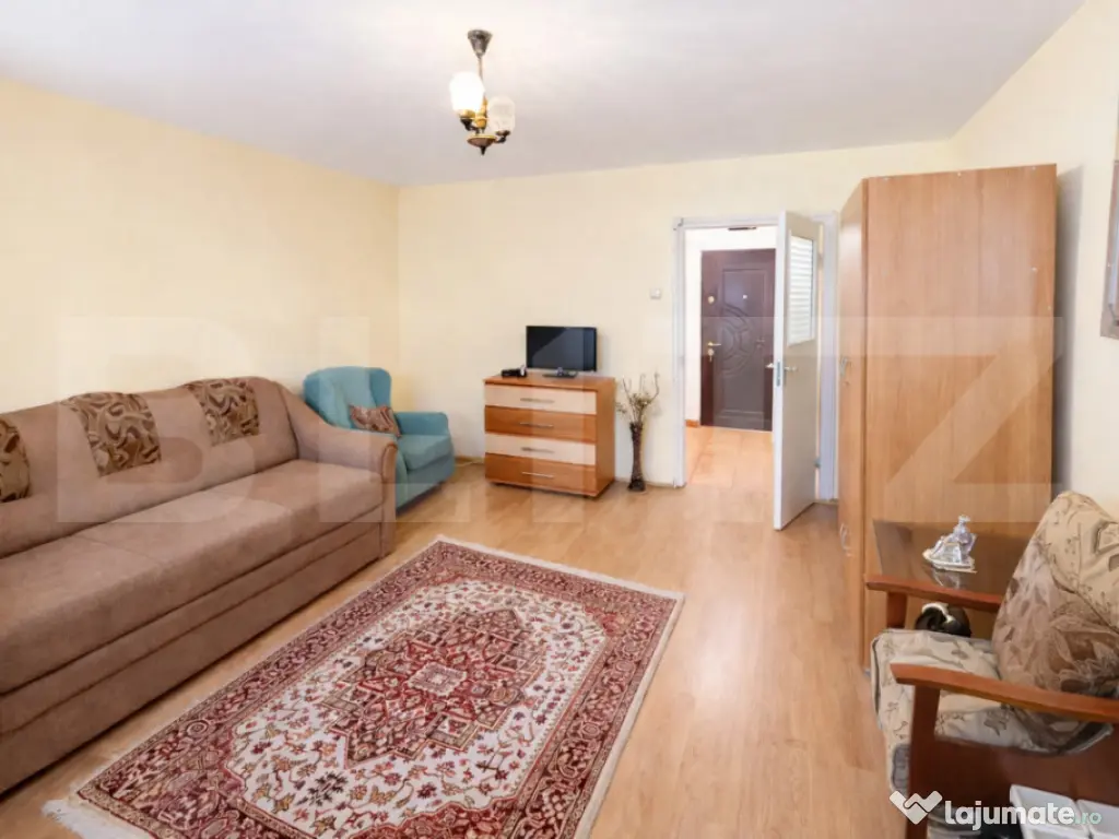 Garsoniera de inchiriat, 32 mp, parcare, zona McDonald's