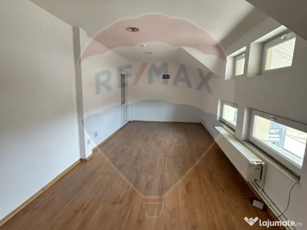 Spațiu comercial de 42.7mp de închiriat în zona Burdujeni 