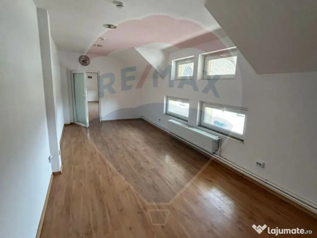 Spațiu comercial de 42.7mp de închiriat în zona Burdujeni 