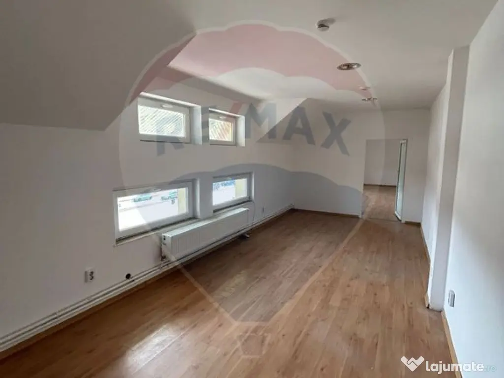 Spațiu comercial de 42.7mp de închiriat în zona Burdujeni 