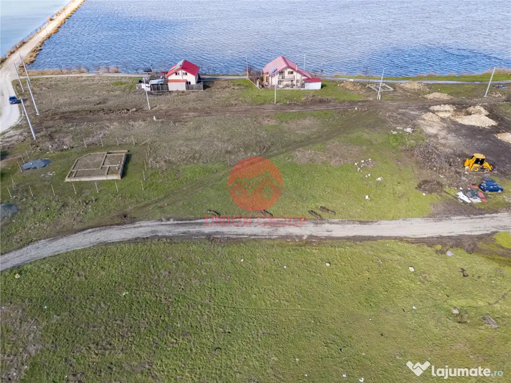 Teren Intravilan 2380 mp Langa Lac, Corbu 