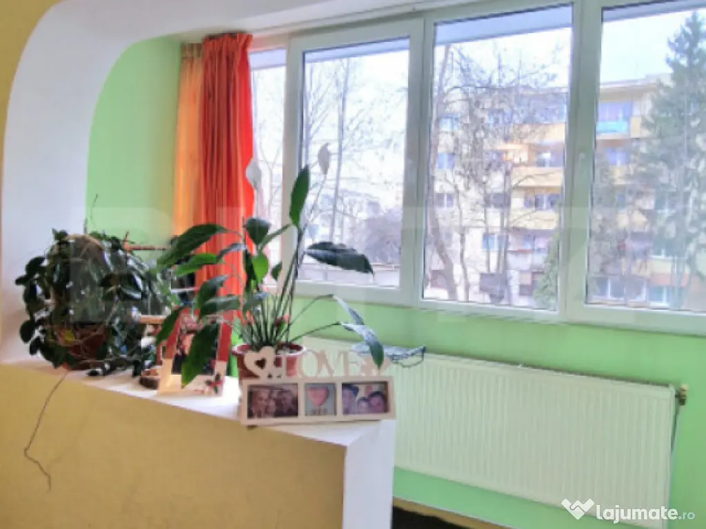 Apartament cu 3 camere, 69 mp, renovat, parcare, parter inal 