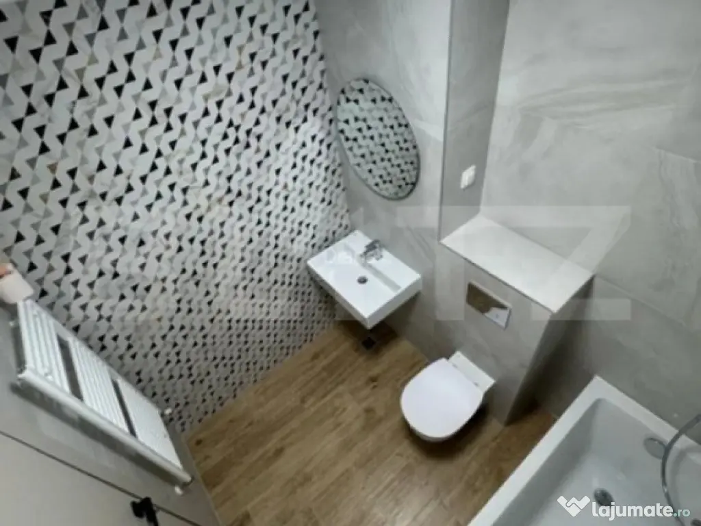 Apartament 3 camere de vânzare – Tractorul, Brașov | Mob 