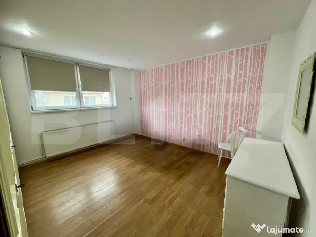 Spatiu birouri, 70 mp, etajul 2, centrala si aer, zona 1 Mai