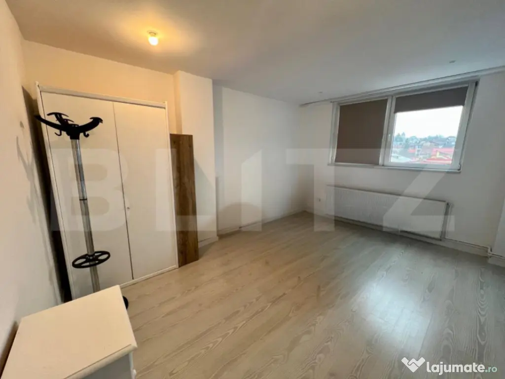 Spatiu birouri, 70 mp, etajul 2, centrala si aer, zona 1 Mai