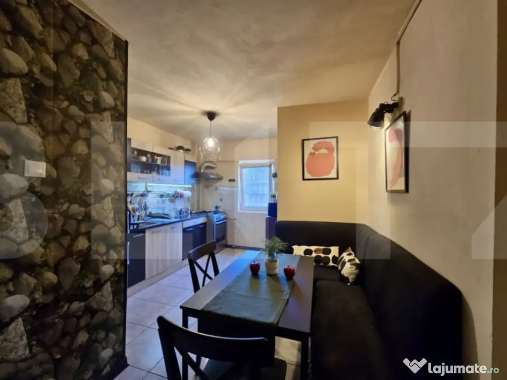 Apartament spațios 3 camere, 110 mp, pe malul Mureșului, v 