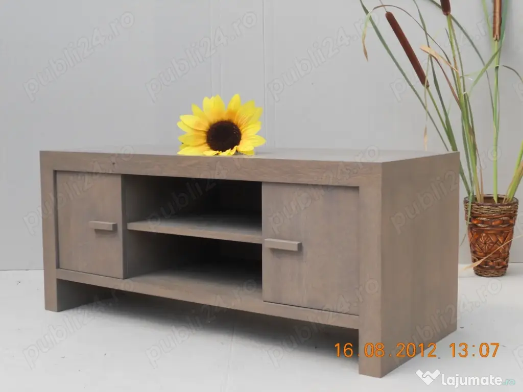 Fabrica de mobila lichideaza stoc de mobilier de lux