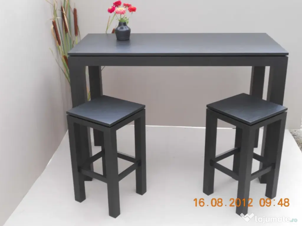 Fabrica de mobila lichideaza stoc de mobilier de lux