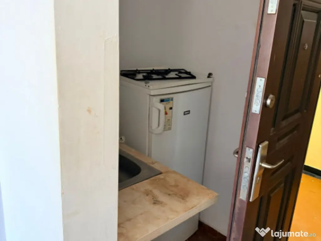 Garsoniera in zona Far 