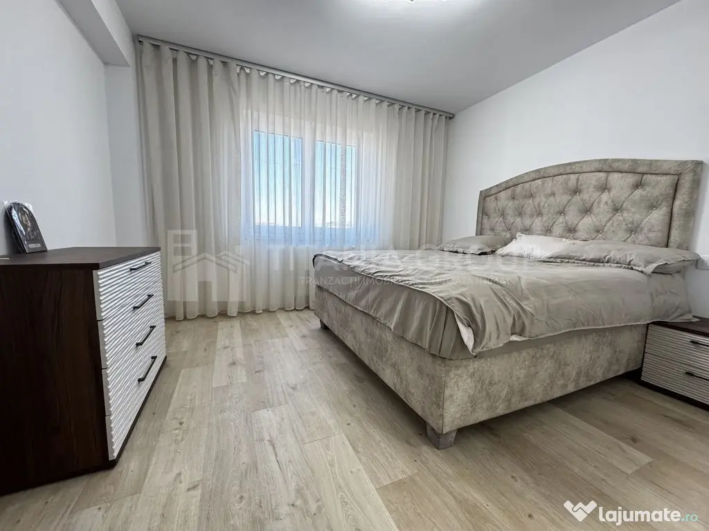 Prima inchiriere - apartament 3 camere decomandat, 2 băi... 