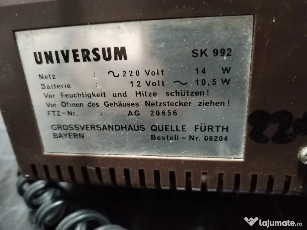 TV alb negru japonez Universum 