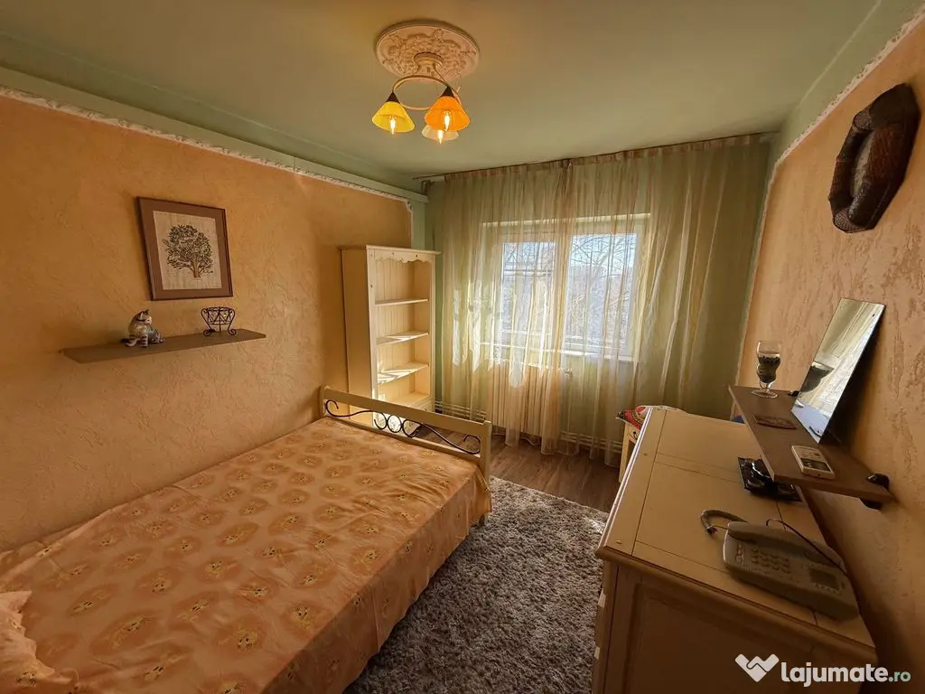 Apartament 3 camere zona Gara