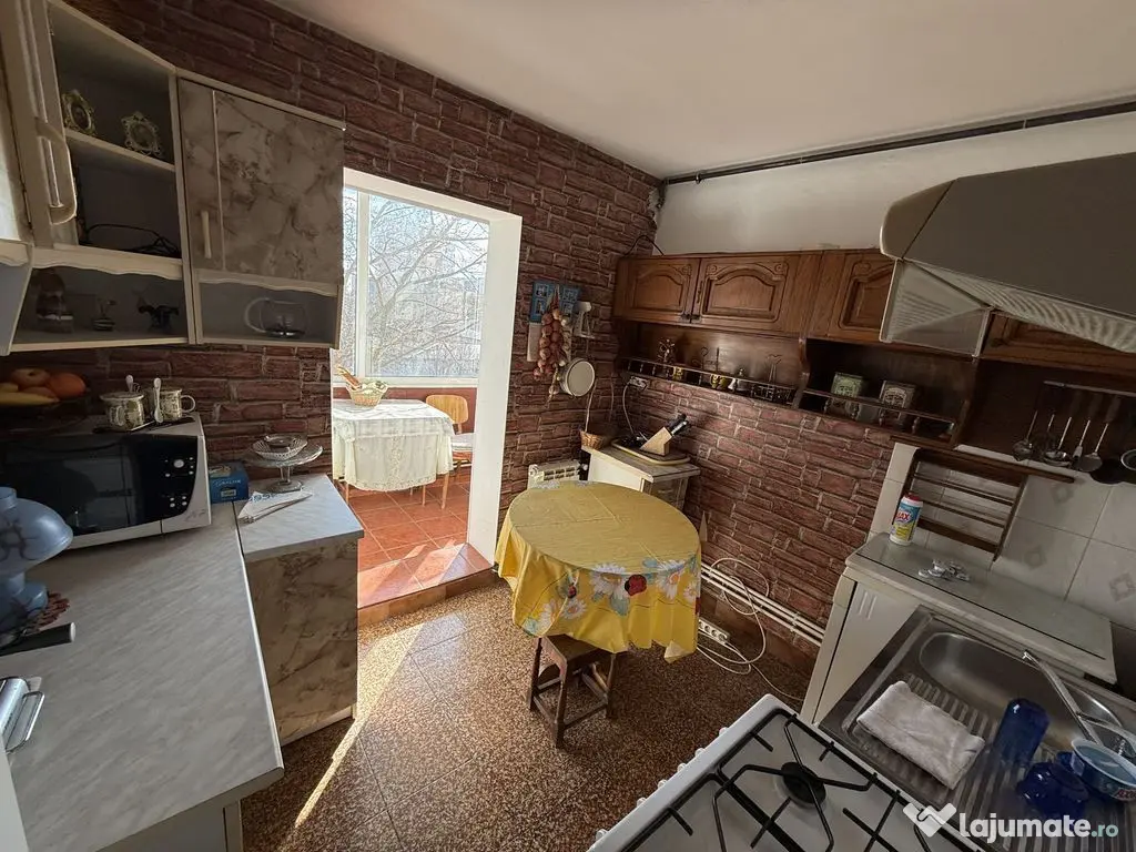 Apartament 3 camere zona Gara