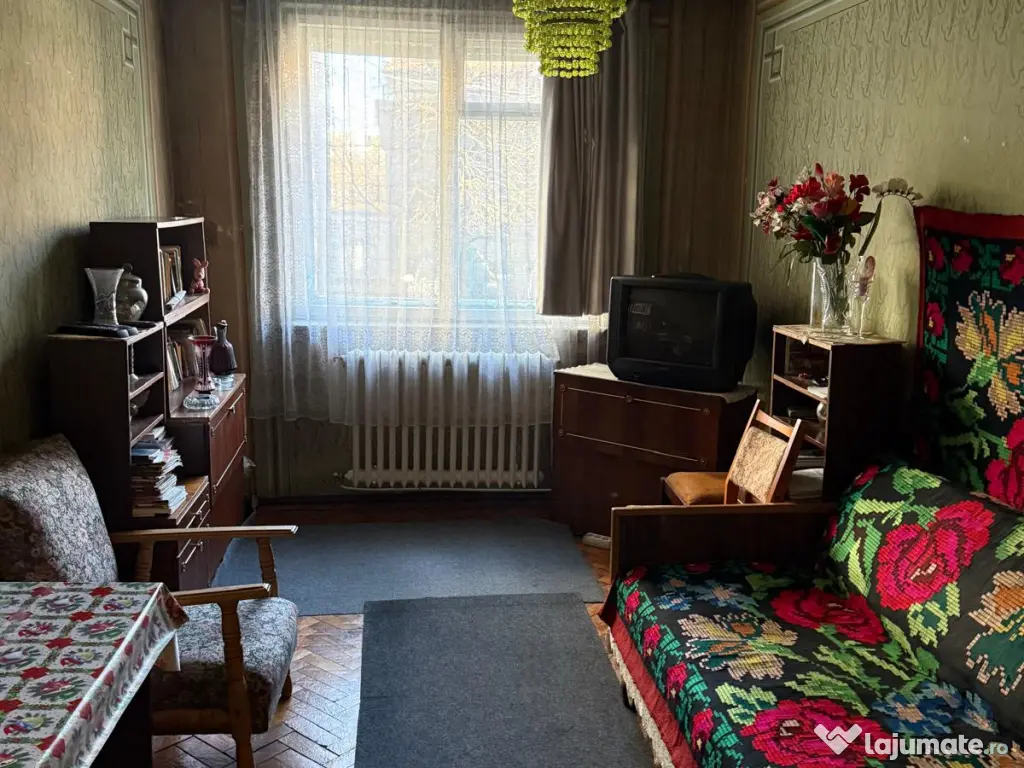 Apartament 3 camere, 63 mp, parter, zona 1 Decembrie – Bistrița