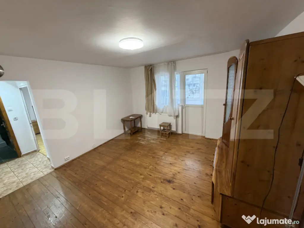 Apartament 2 camere decomandat, Cetate 