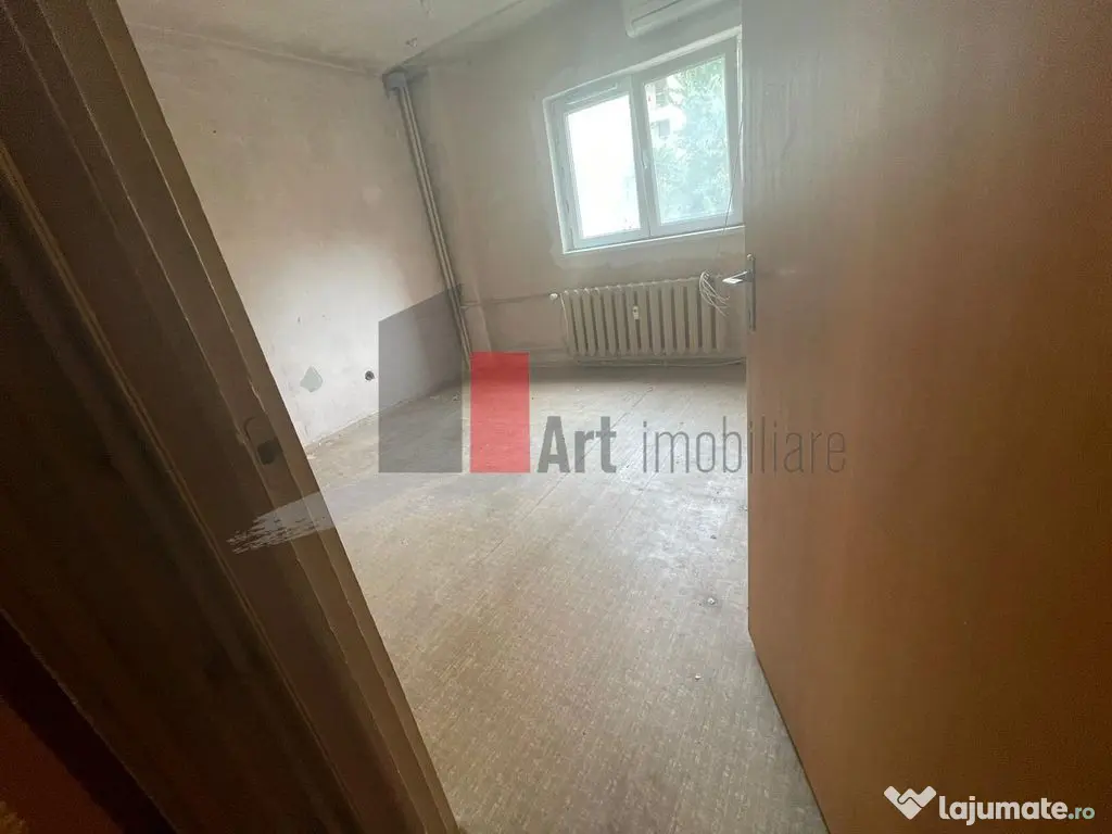 APARTAMENT 4 CAMERE STEFAN CEL MARE 