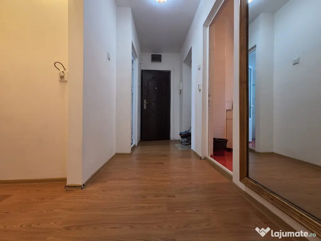 DE VANZARE - GARSONIERA- MARE- 36mp 