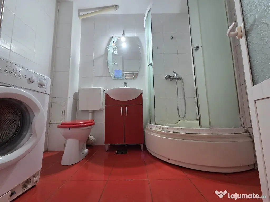 DE VANZARE - GARSONIERA- MARE- 36mp 