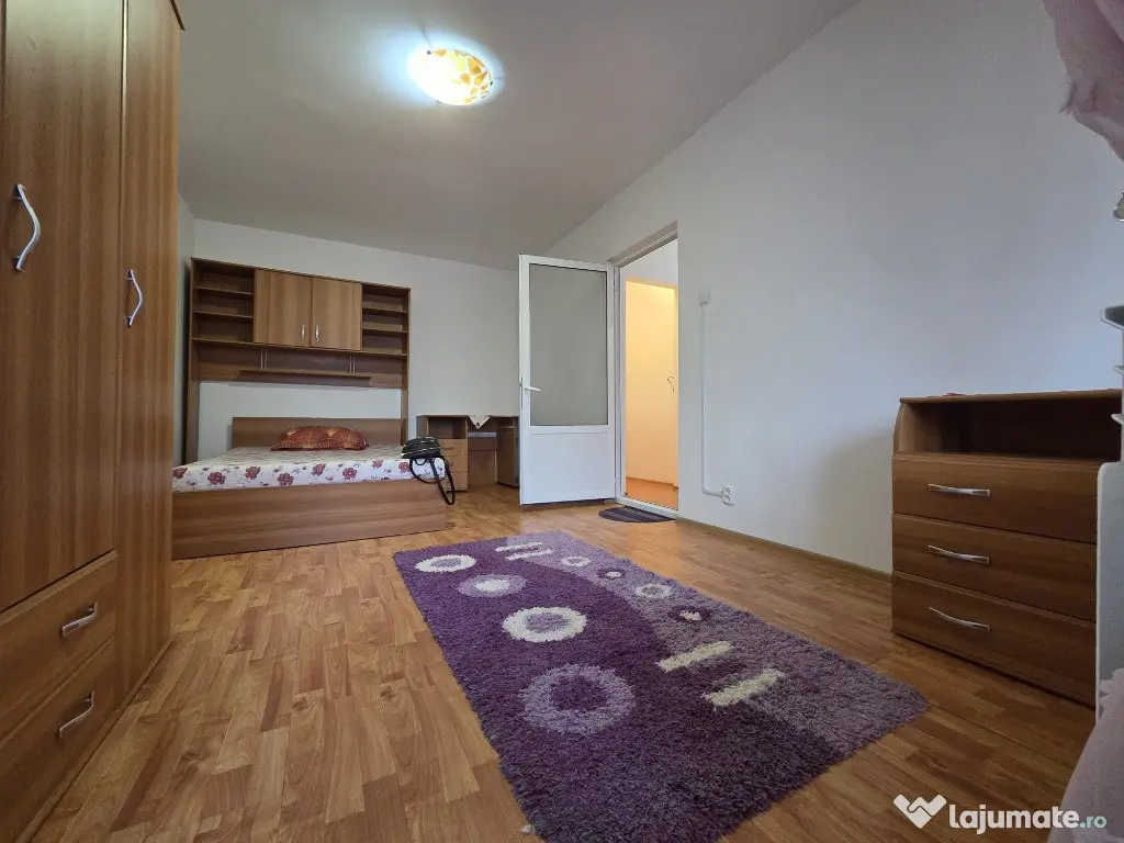 DE VANZARE - GARSONIERA- MARE- 36mp 