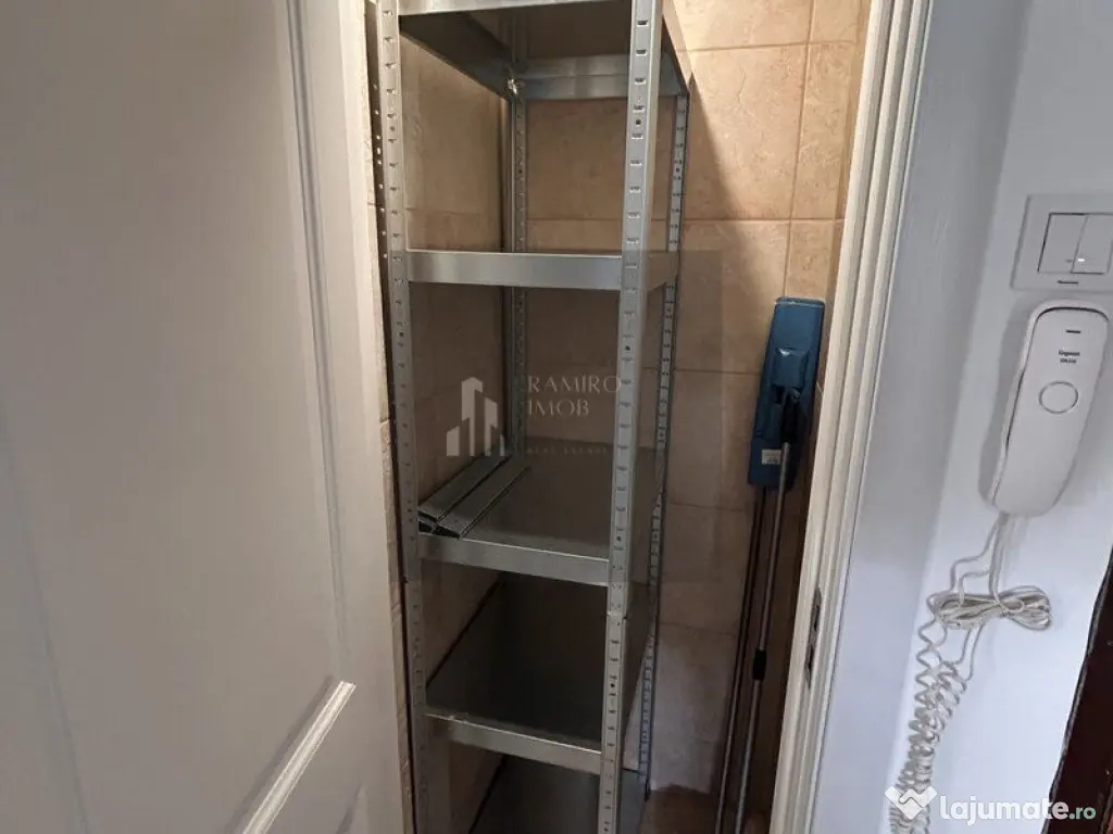 2 camere Decomandat - Metrou Titan la 3 Minute 