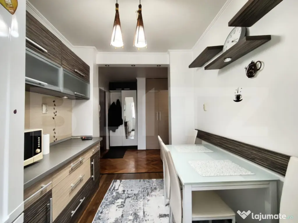 Apartament cu 3 camere, etaj 1, Rogerius - zona Oraselul Cop