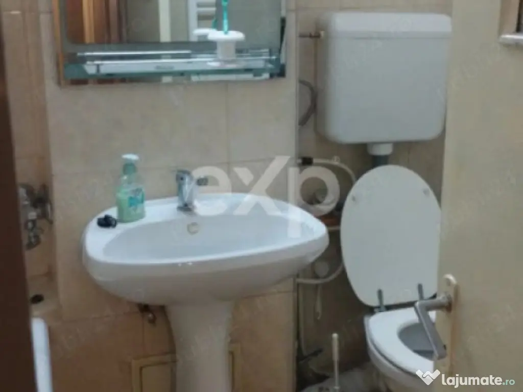 Apartament decomandat 2 camere Gavana 3 bloc 1982