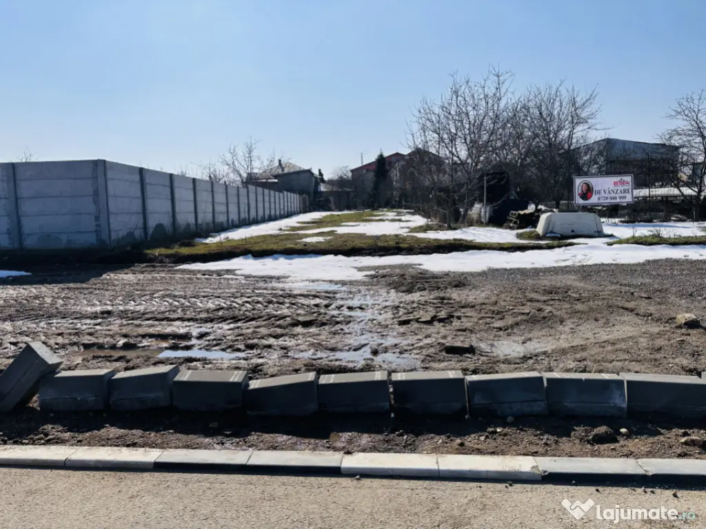 Teren superb 600 mp deschidere la asfalt , 11 m cu adâncime