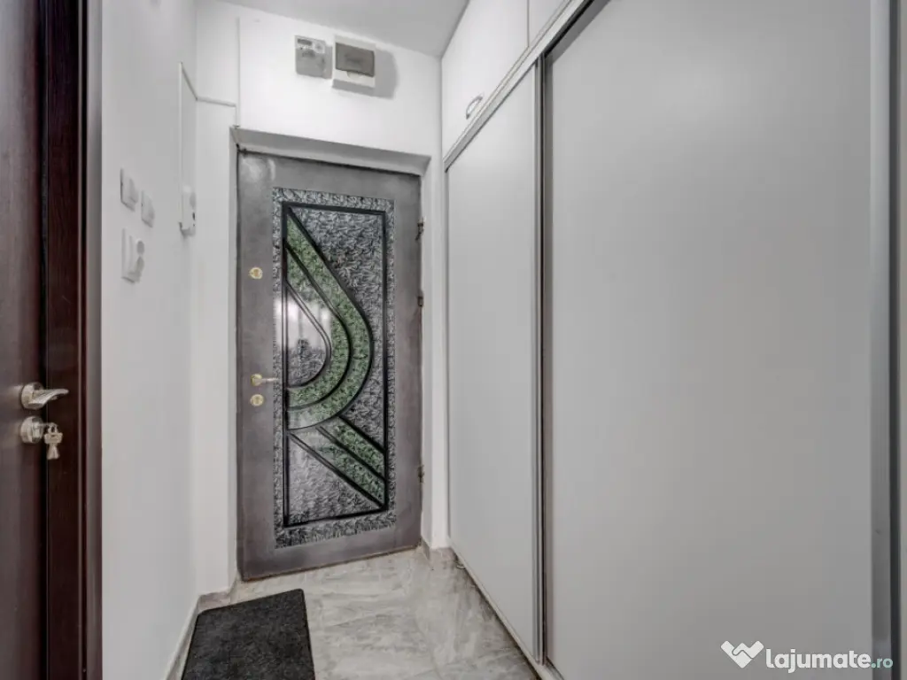 Garsoniera dintre parcuri, gata de mutat