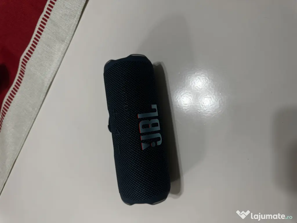 Boxă jbl flip 7 ca și nouă