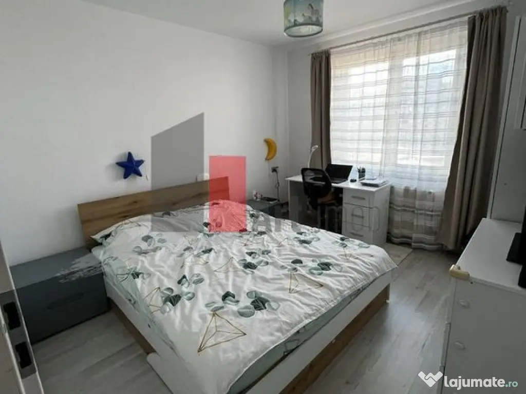 Vindem apartament 3 camere la P-ta Gorjului-centrala proprie 