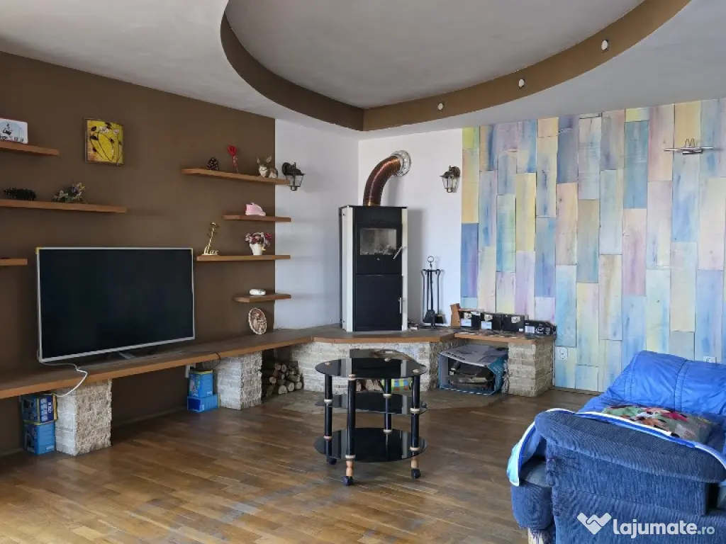 Casa in Deva, zona Zavoi