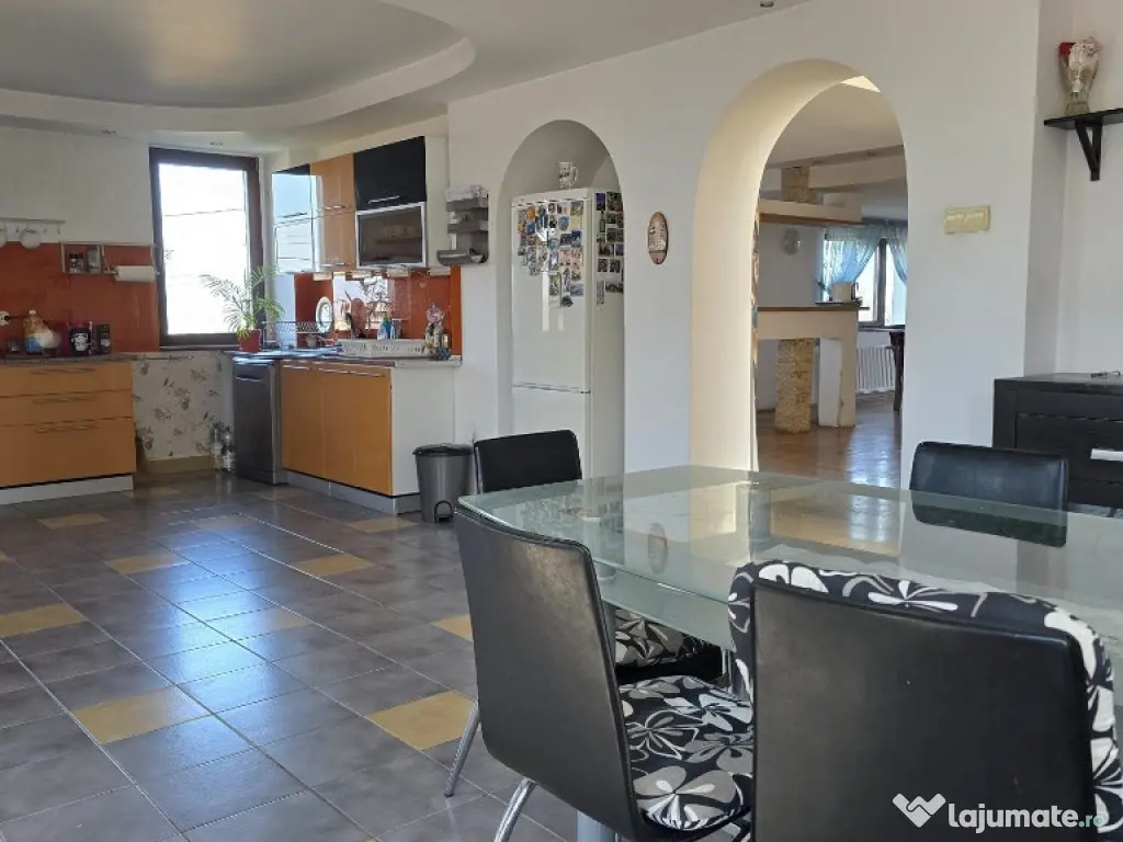 Casa in Deva, zona Zavoi