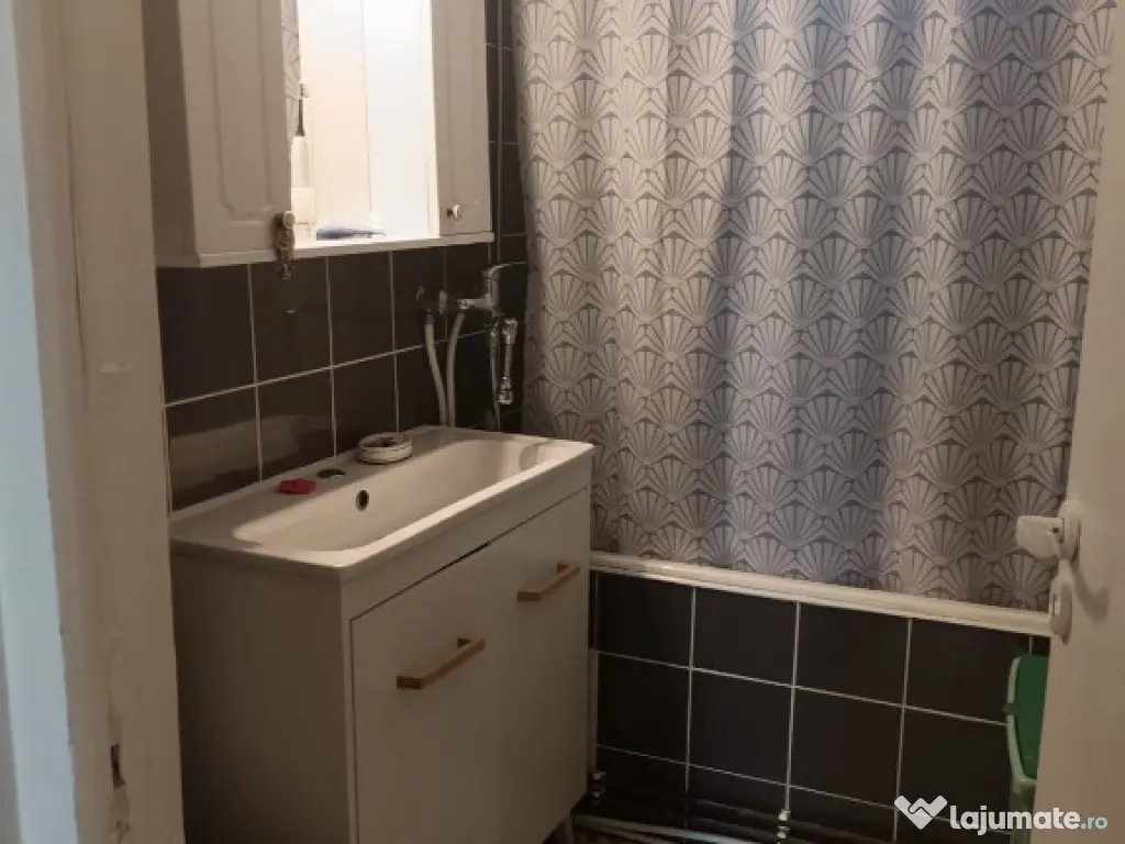 Cosbuc, spatiu comercial, 50mp 