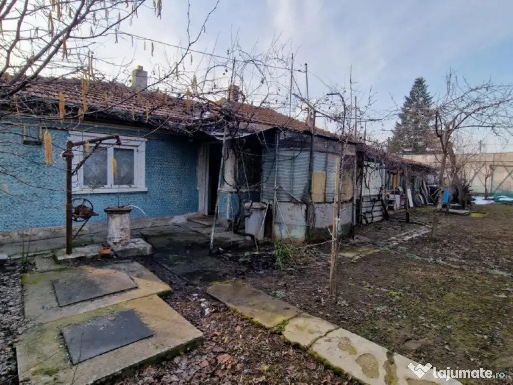 Casă cu teren generos de vânzare Zona Colentina – Carre 