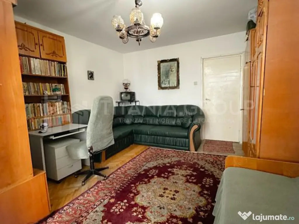 Garsonieră de vânzare în Bd. Victoriei cu vedere spre ... 