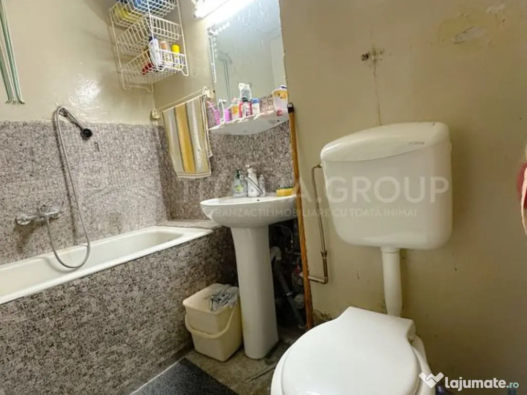 Garsonieră de vânzare în Bd. Victoriei cu vedere spre ... 