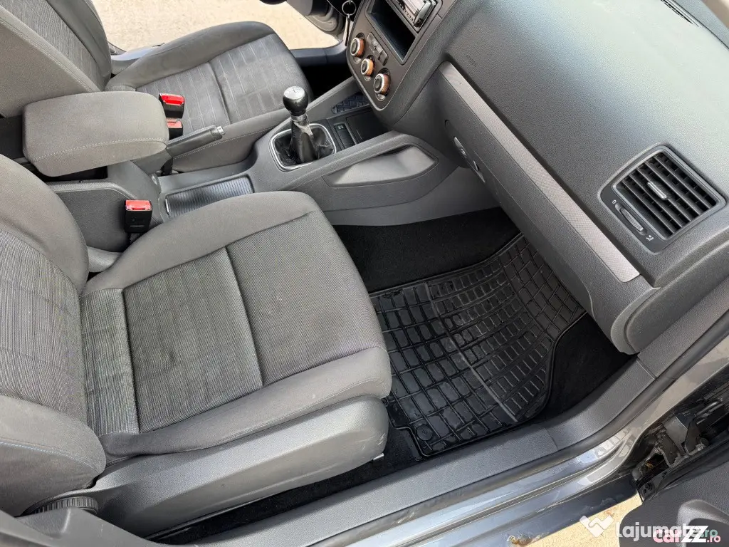 Volkswagen Golf 5 1.6 Benzină | 238.000 km | Distribuție Schimbată | Intreti 