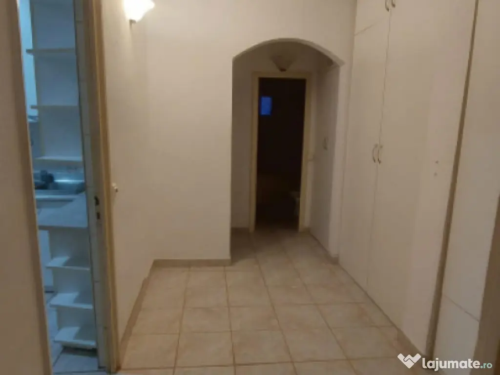 Apartament 2 camere de vânzare în zona Gară 