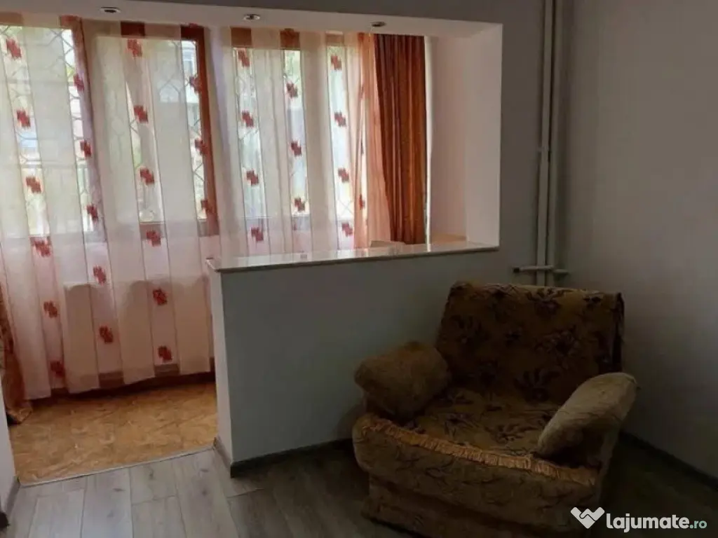 Apartament 2 camere de vanzare, situat in zona Tomis Nord 