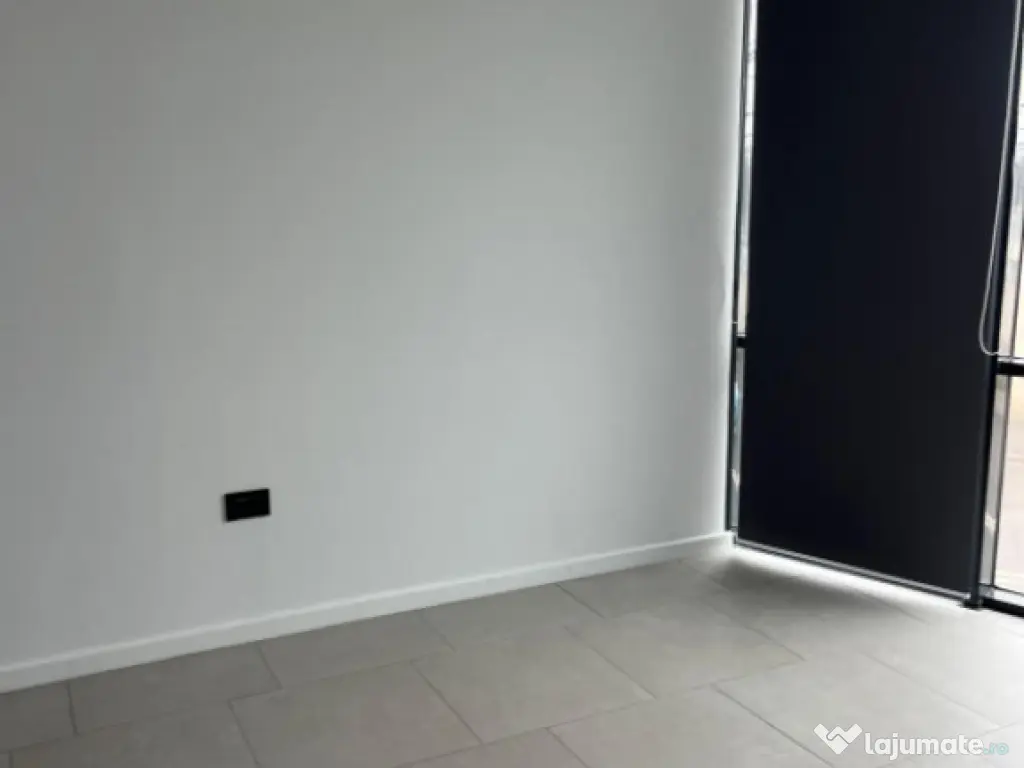 Spatiu comercial pentru birouri, situat in zona Casa de Cult 