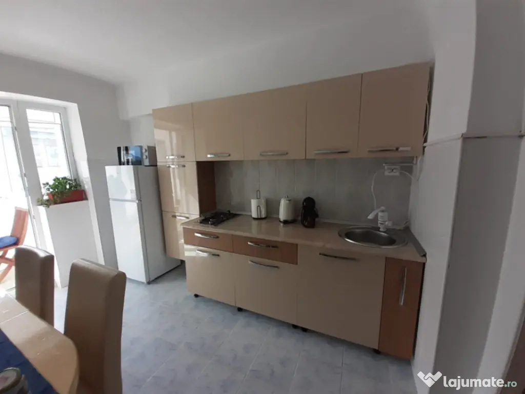 OPORTUNITATE!VANZARE APARTAMENT CU 2 CAMERE IN SLANIC IN CEN 