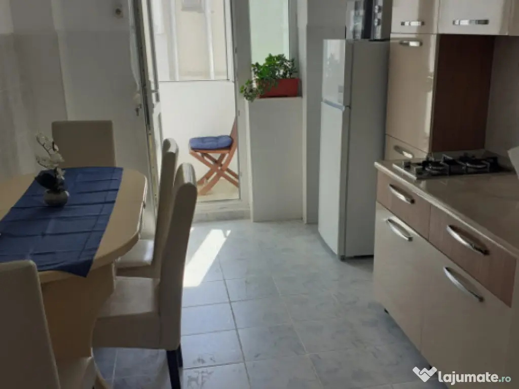 OPORTUNITATE!VANZARE APARTAMENT CU 2 CAMERE IN SLANIC IN CEN 