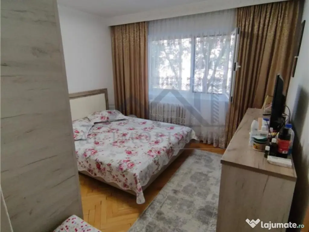 Apartament 3 camere CUG zona Tudor Neculai 