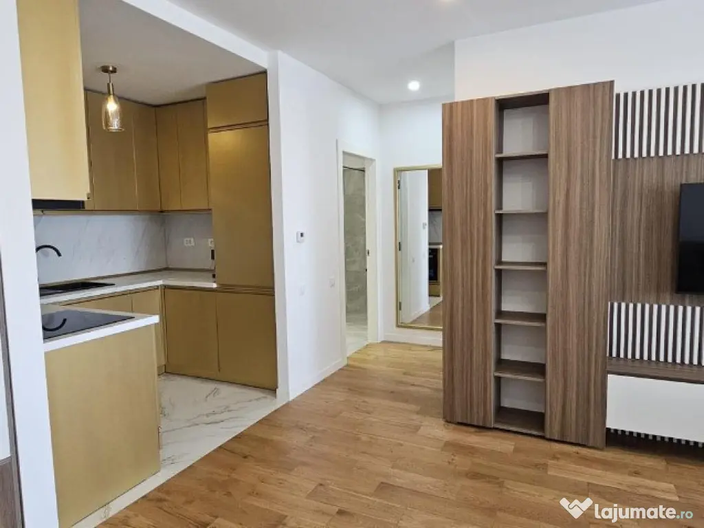 2 camere complet mobilat/utilat, prima chirie Loc parcare inclus 