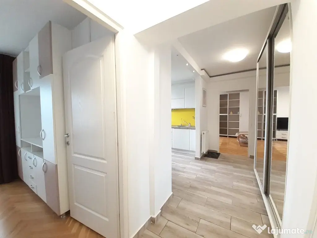 Ap 2 cam decomandat et.5 din 9,lift str.1 Decembrie 1918 Grigorescu 