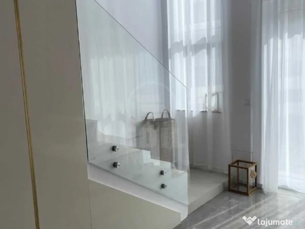 Casă nouă NELOCUITĂ, design interior premium, panouri fotovoltaice 