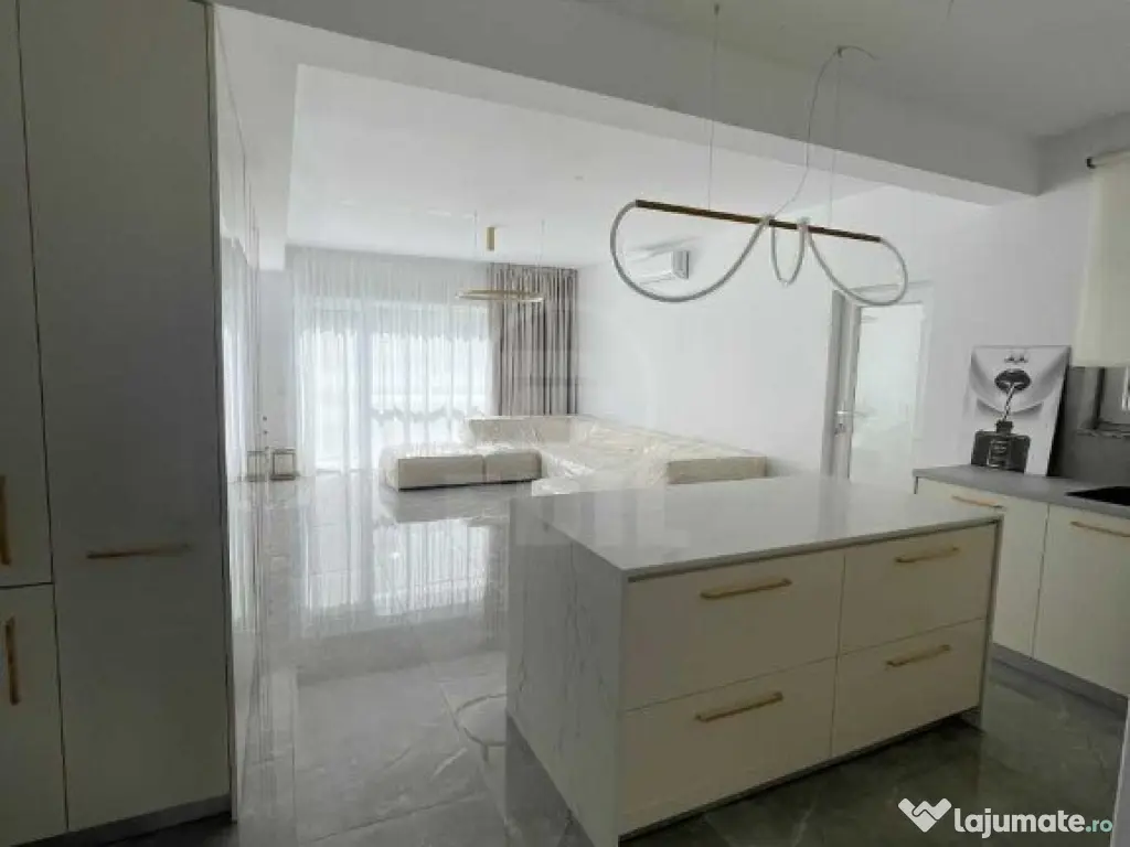 Casă nouă NELOCUITĂ, design interior premium, panouri fotovoltaice 