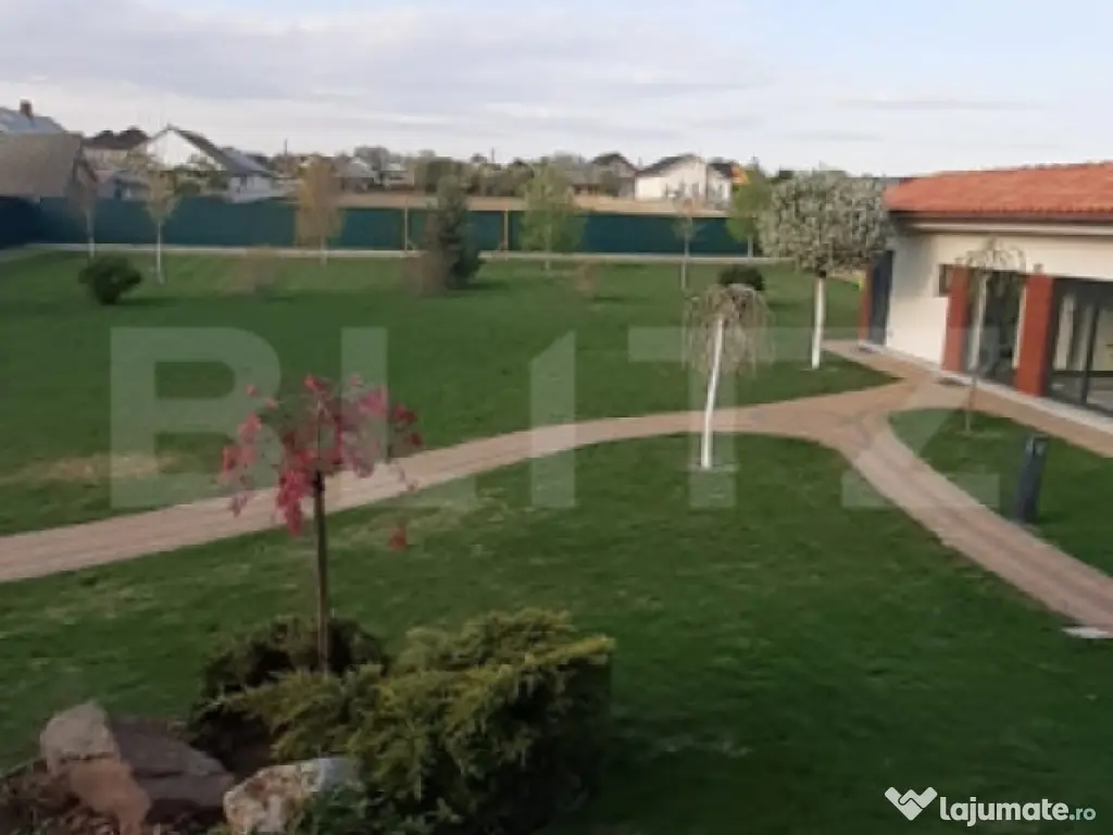 Casa/Vila 236 mp utili, 2743 mp teren, zona Mereni - Salcea 