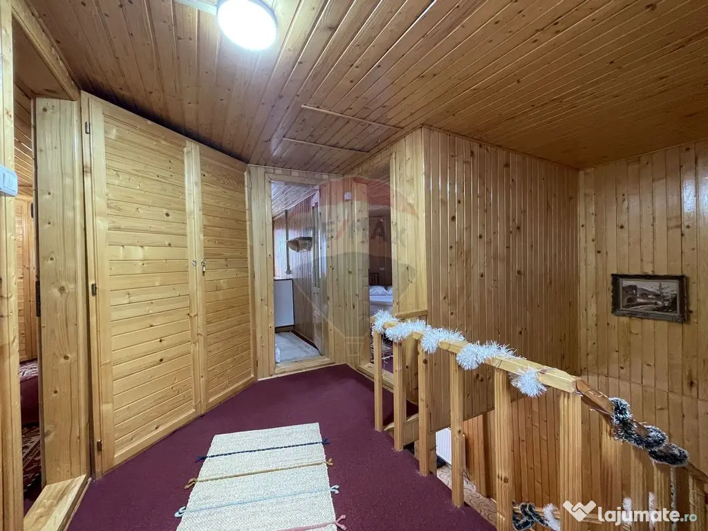 Casă de vacanta in Predeal, langa padure, teren 360 mp 